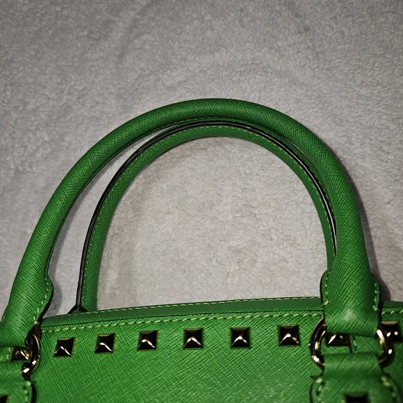 Michael Kors Green Studded Women's Bag - Picture 10 of 16
